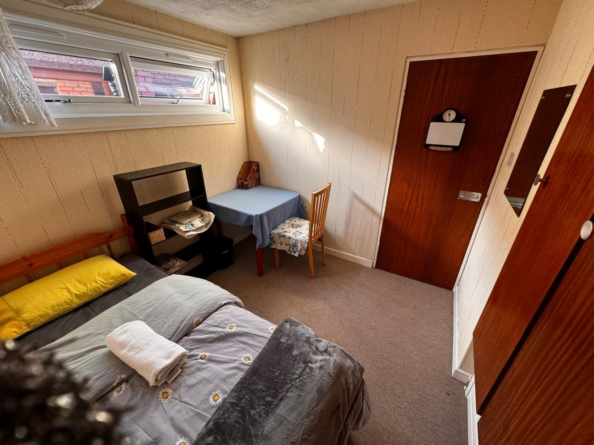 Double Room Best Location Near Shopping Center & Free Parking Coventry Extérieur photo
